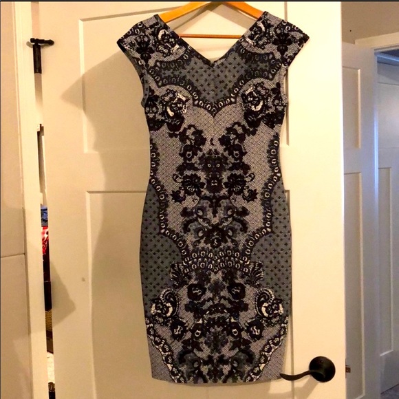 Yoana Baraschi Dresses & Skirts - NWT Yoana Baraschi neo lace body dress size 2 $306